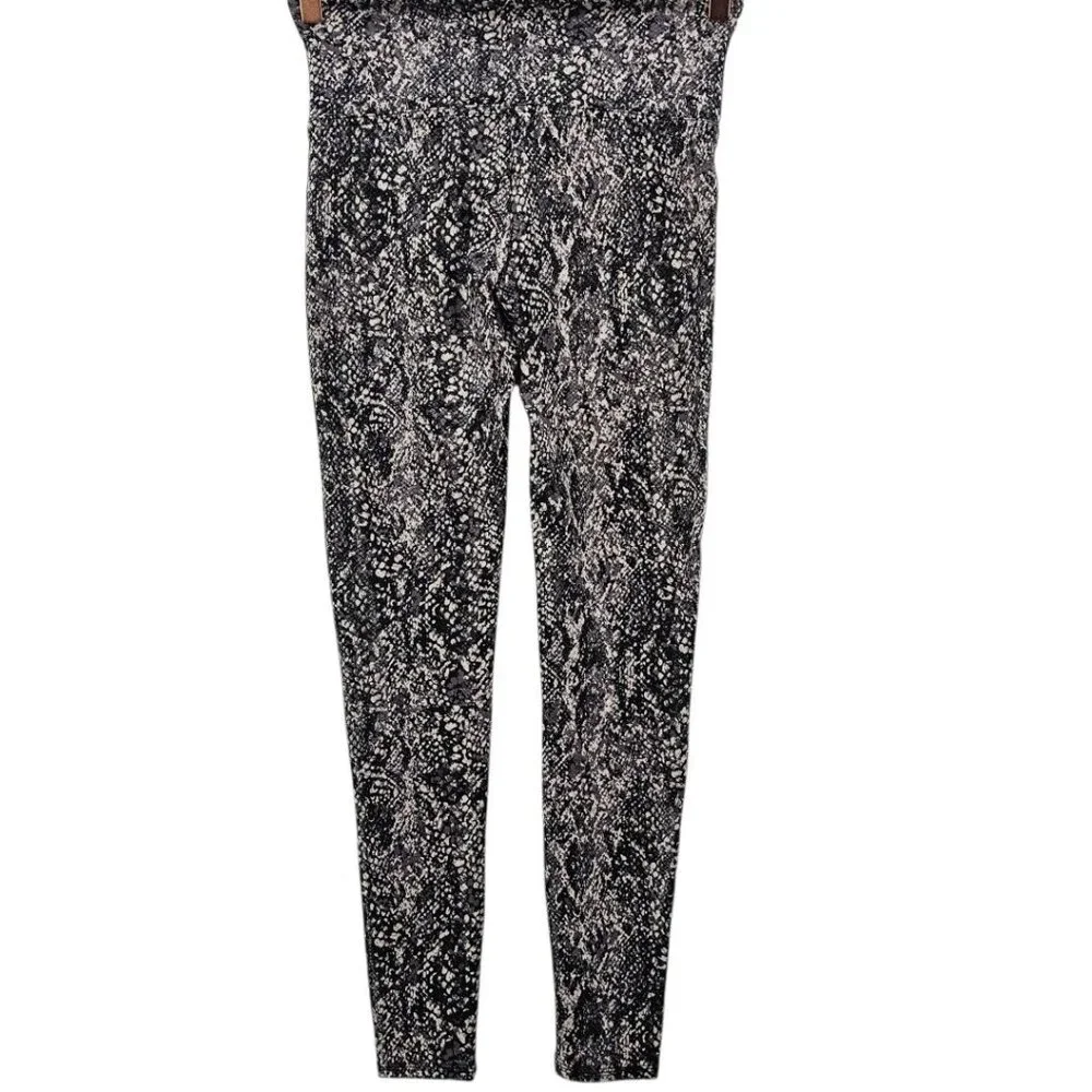 Spanx Womens L Faux Leather Snake Shine Leggings‎